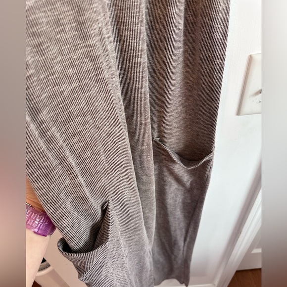 Boutique gray/mauve Spaghetti Strap Romper NWOT - Picture 4 of 7